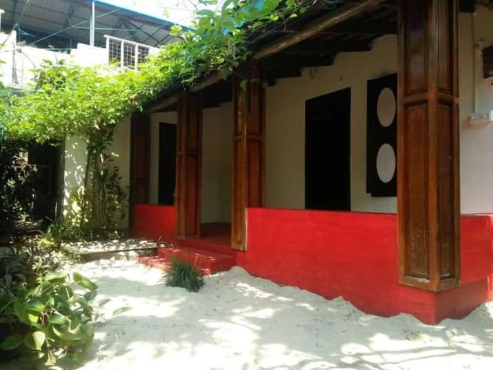 The Blues Hotel Alappuzha Екстериор снимка